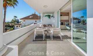 Penthouse duplex exclusif avec intérieur moderne et lumineux à vendre dans un complexe sécurisé sur la Golden Mile, Marbella 796389 