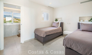 Penthouse duplex exclusif avec intérieur moderne et lumineux à vendre dans un complexe sécurisé sur la Golden Mile, Marbella 796405 