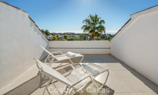 Penthouse duplex exclusif avec intérieur moderne et lumineux à vendre dans un complexe sécurisé sur la Golden Mile, Marbella 796415 