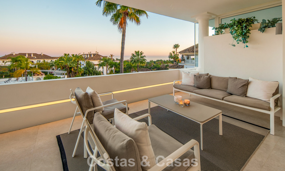 Penthouse duplex exclusif avec intérieur moderne et lumineux à vendre dans un complexe sécurisé sur la Golden Mile, Marbella 796423
