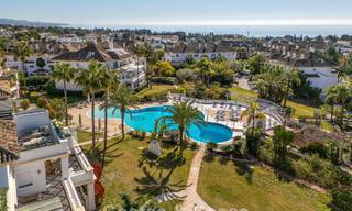 Penthouse duplex exclusif avec intérieur moderne et lumineux à vendre dans un complexe sécurisé sur la Golden Mile, Marbella 796430 