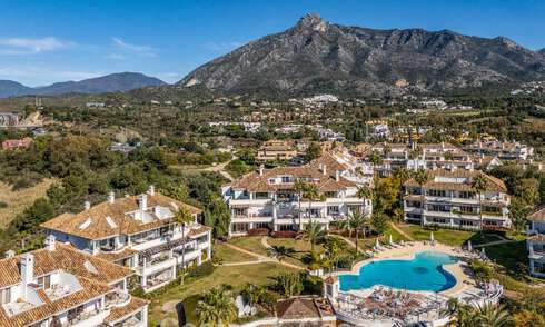 Penthouse duplex exclusif avec intérieur moderne et lumineux à vendre dans un complexe sécurisé sur la Golden Mile, Marbella 796432