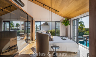 Villa architecturale exclusive avec vue panoramique sur le golf et la mer à vendre à Nueva Andalucía, Marbella 796368 