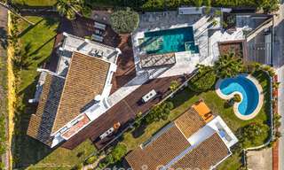 Villa architecturale exclusive avec vue panoramique sur le golf et la mer à vendre à Nueva Andalucía, Marbella 796372 