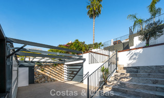 Villa architecturale exclusive avec vue panoramique sur le golf et la mer à vendre à Nueva Andalucía, Marbella 796374 