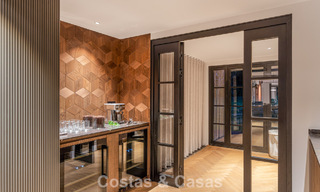 Villa architecturale exclusive avec vue panoramique sur le golf et la mer à vendre à Nueva Andalucía, Marbella 796380 