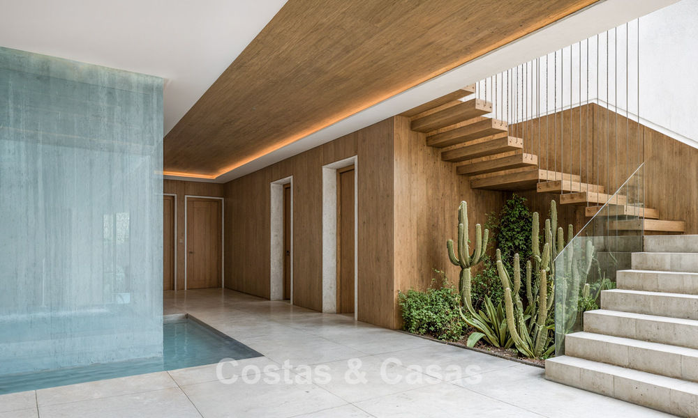 Maisons de design uniques à vendre à quelques pas de toutes les commodités dans le centre d’Estepona 795946