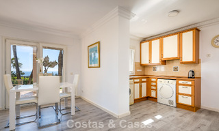 Majestueuse villa rénovée avec modernité offrant une vue panoramique sur la mer, à vendre sur un vaste terrain à l’est du centre de Marbella 796534 