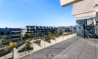 Penthouse avec vue sur la mer depuis une vaste terrasse sur le toit à vendre sur la New Golden Mile, entre Marbella et Estepona 796612 