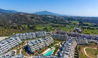 Penthouse avec vue sur la mer depuis une vaste terrasse sur le toit à vendre sur la New Golden Mile, entre Marbella et Estepona 796635 