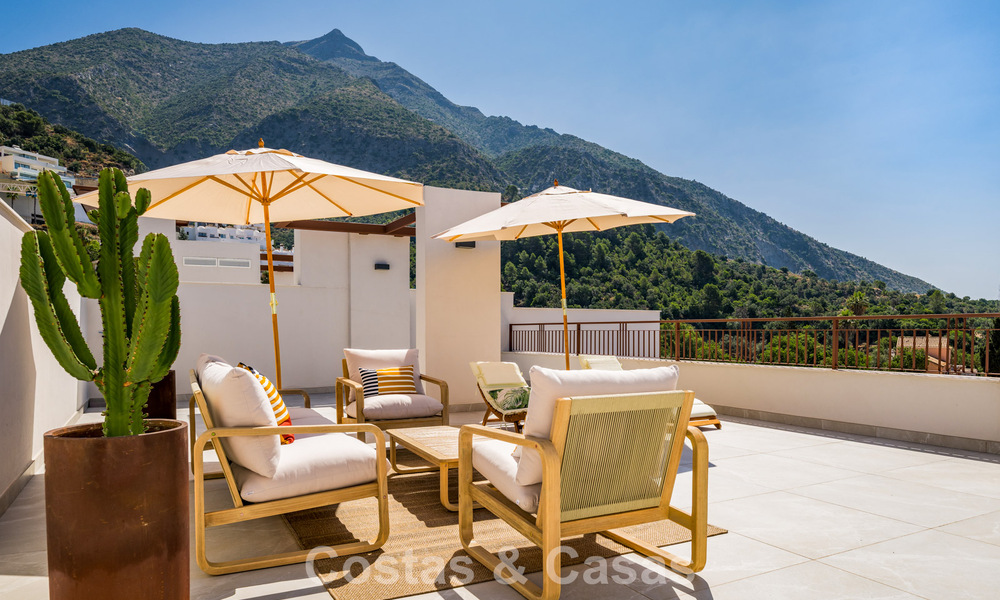Nouveau penthouse duplex avec vue dégagée à vendre dans le paisible Istán, près de Marbella sur la Costa del Sol 796183