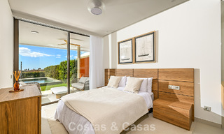 Appartement de plain-pied de haute qualité avec jardin privé et piscine à vendre à Fuengirola, Costa del Sol 796567 