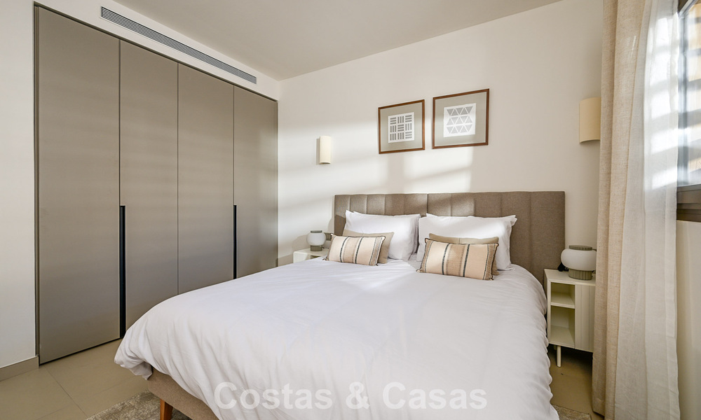 Appartement de plain-pied de haute qualité avec jardin privé et piscine à vendre à Fuengirola, Costa del Sol 796570