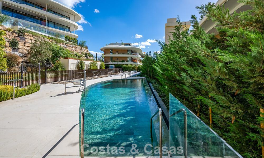 Appartement de plain-pied de haute qualité avec jardin privé et piscine à vendre à Fuengirola, Costa del Sol 796582