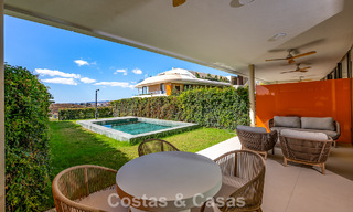 Appartement de plain-pied de haute qualité avec jardin privé et piscine à vendre à Fuengirola, Costa del Sol 796587 