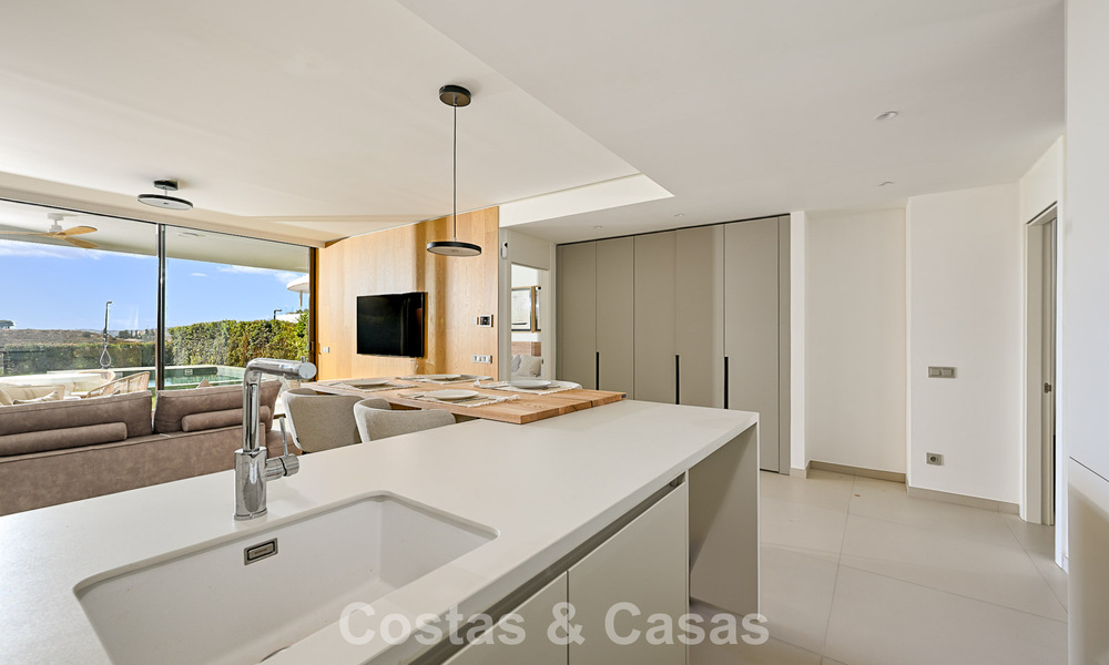 Appartement de plain-pied de haute qualité avec jardin privé et piscine à vendre à Fuengirola, Costa del Sol 796598