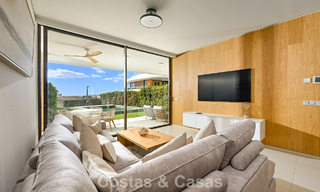 Appartement de plain-pied de haute qualité avec jardin privé et piscine à vendre à Fuengirola, Costa del Sol 796599 