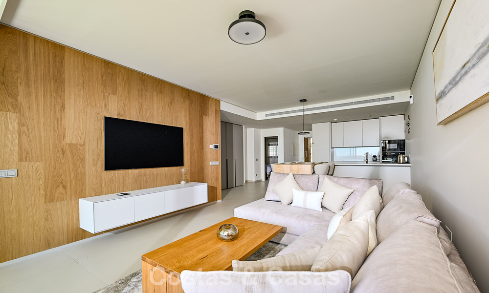 Appartement de plain-pied de haute qualité avec jardin privé et piscine à vendre à Fuengirola, Costa del Sol 796601