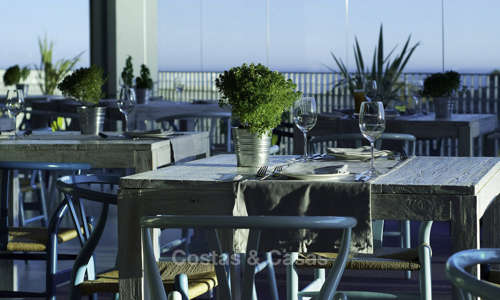 Appartement de plain-pied de haute qualité avec jardin privé et piscine à vendre à Fuengirola, Costa del Sol 796767