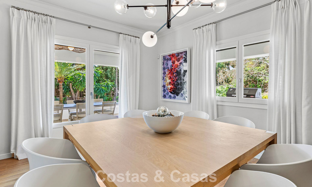 Élégante villa de luxe avec une intimité absolue à vendre sur le Golden Mile de Marbella 796654
