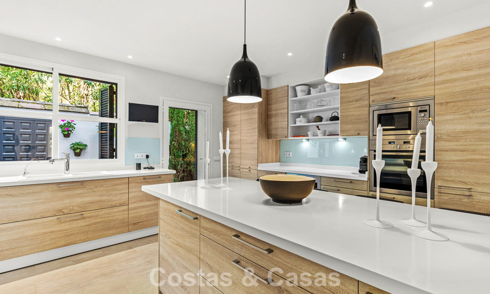 Élégante villa de luxe avec une intimité absolue à vendre sur le Golden Mile de Marbella 796658