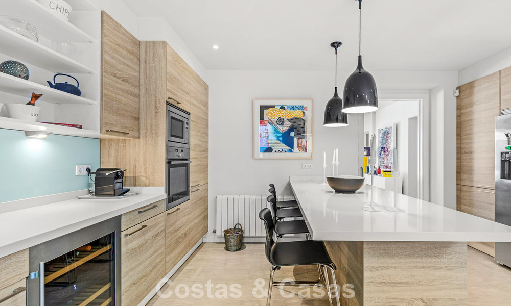 Élégante villa de luxe avec une intimité absolue à vendre sur le Golden Mile de Marbella 796660