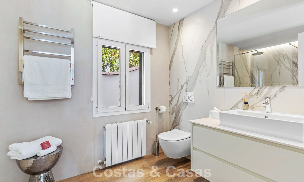 Élégante villa de luxe avec une intimité absolue à vendre sur le Golden Mile de Marbella 796665