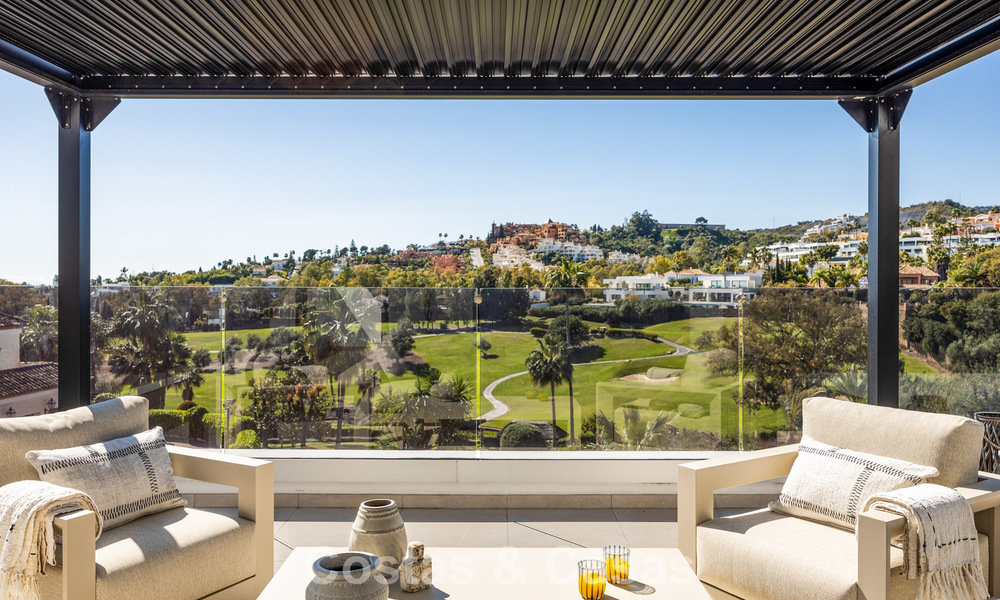 Villa de luxe haut de gamme en première ligne de golf à vendre dans la Vallée du Golf de Nueva Andalucía, Marbella 796698