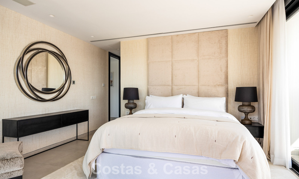 Villa de luxe haut de gamme en première ligne de golf à vendre dans la Vallée du Golf de Nueva Andalucía, Marbella 796713