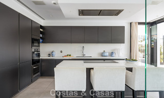 Villa de luxe haut de gamme en première ligne de golf à vendre dans la Vallée du Golf de Nueva Andalucía, Marbella 796717 