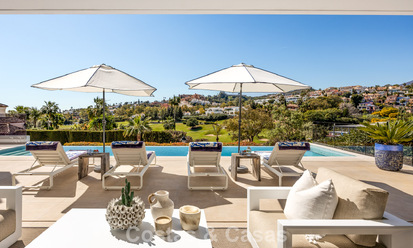 Villa de luxe haut de gamme en première ligne de golf à vendre dans la Vallée du Golf de Nueva Andalucía, Marbella 796724