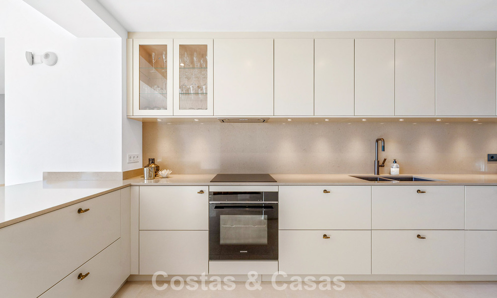 Penthouse duplex de luxe à vendre dans une résidence sécurisée dans la vallée du golf de Nueva Andalucía, Marbella 796736