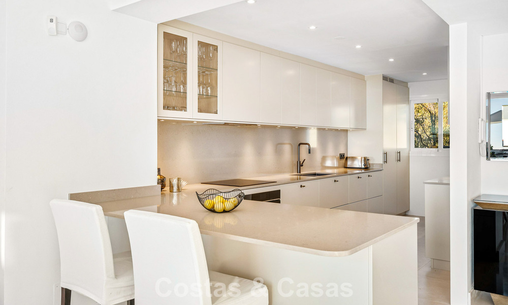 Penthouse duplex de luxe à vendre dans une résidence sécurisée dans la vallée du golf de Nueva Andalucía, Marbella 796744