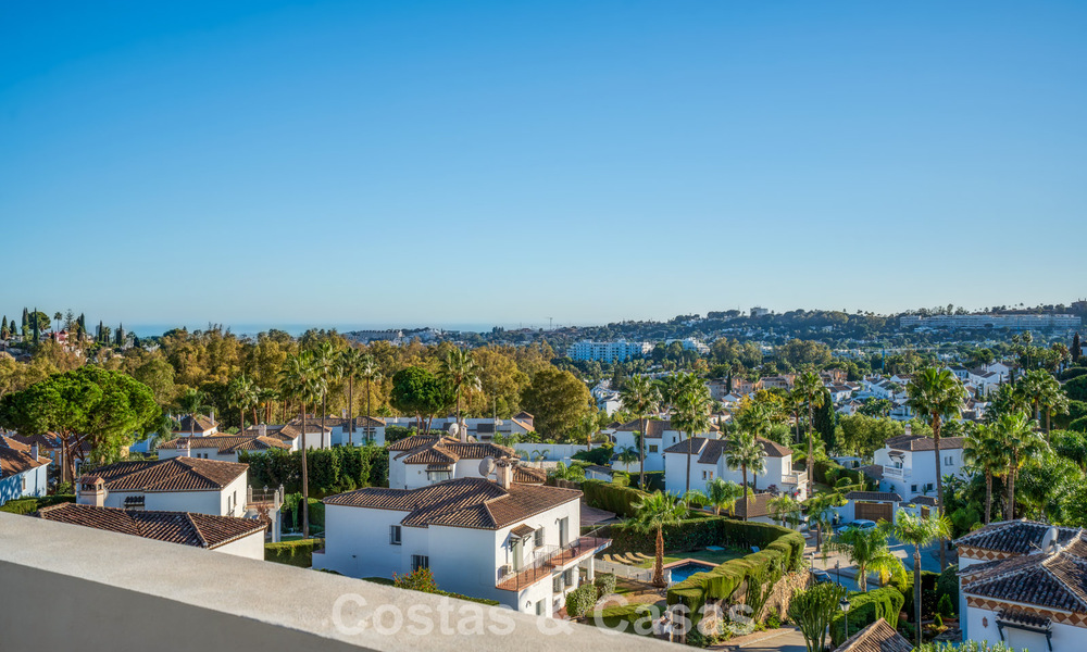 Penthouse duplex de luxe à vendre dans une résidence sécurisée dans la vallée du golf de Nueva Andalucía, Marbella 796748