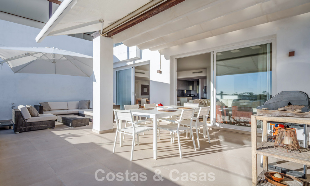 Penthouse duplex de luxe à vendre dans une résidence sécurisée dans la vallée du golf de Nueva Andalucía, Marbella 796751