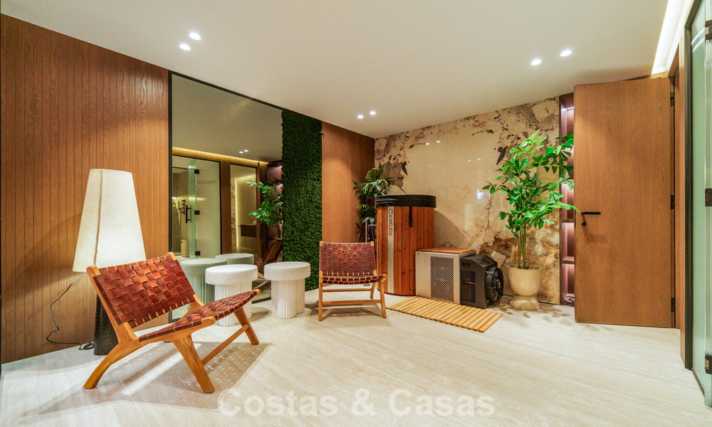 Villa de luxe exclusive et moderne à vendre à deux pas de la plage dans l’Est de Marbella 796872