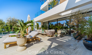 Villa de luxe exclusive et moderne à vendre à deux pas de la plage dans l’Est de Marbella 796877 