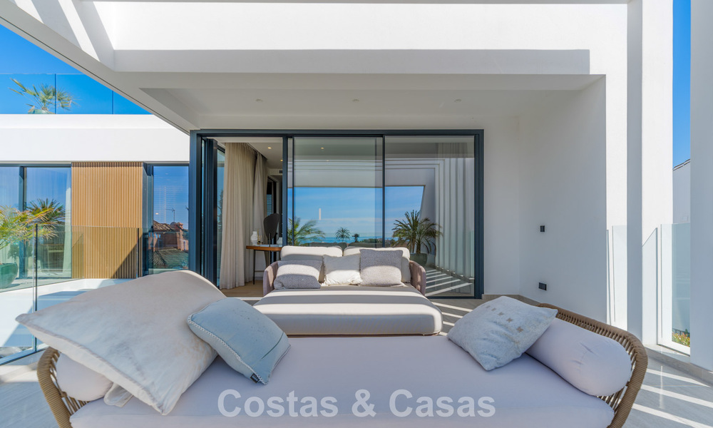 Villa de luxe exclusive et moderne à vendre à deux pas de la plage dans l’Est de Marbella 796897