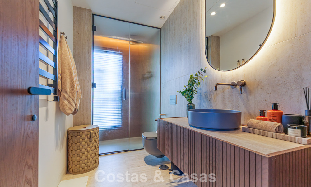 Villa de luxe exclusive et moderne à vendre à deux pas de la plage dans l’Est de Marbella 796902