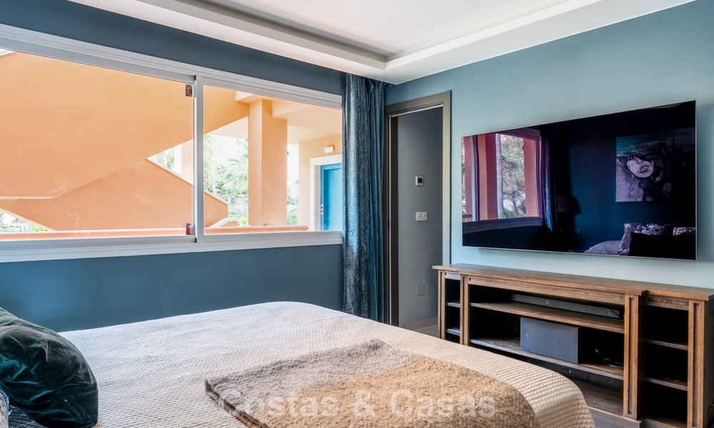 Spacieux appartement avec vue panoramique sur le golf et la mer à vendre à Nueva Andalucía, Marbella 796920