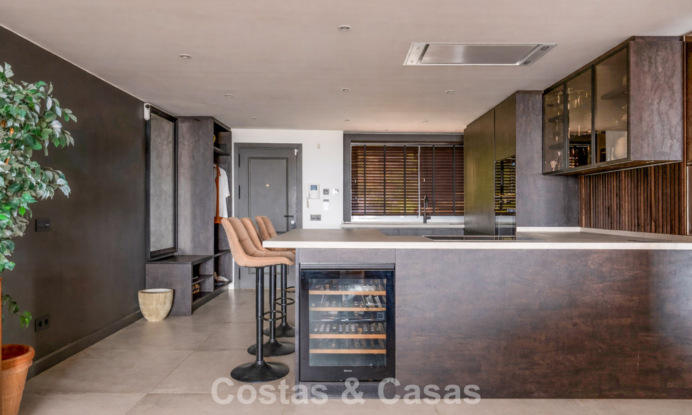 Spacieux appartement avec vue panoramique sur le golf et la mer à vendre à Nueva Andalucía, Marbella 796929