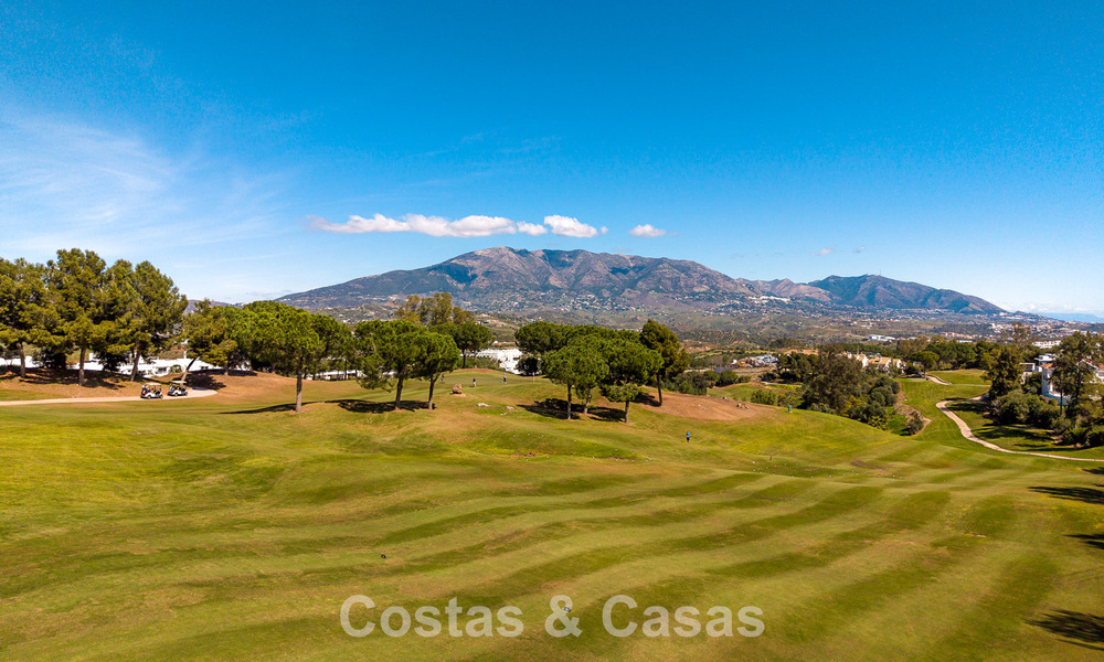 Villa méditerranéenne en première ligne de golf avec vue panoramique à vendre à La Cala Golf Resort, Mijas Costa 796438