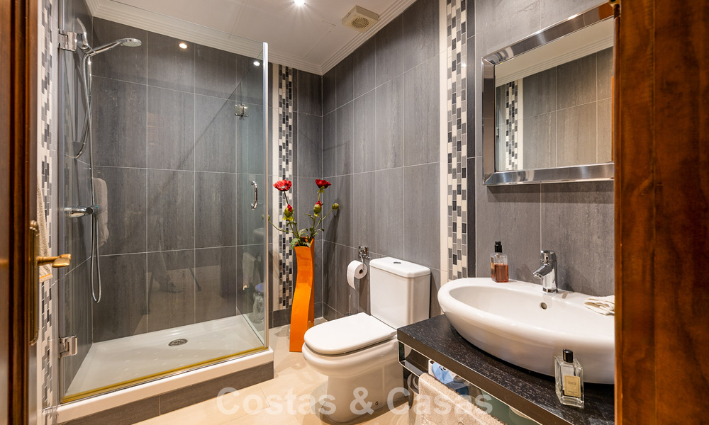 Villa méditerranéenne en première ligne de golf avec vue panoramique à vendre à La Cala Golf Resort, Mijas Costa 796478