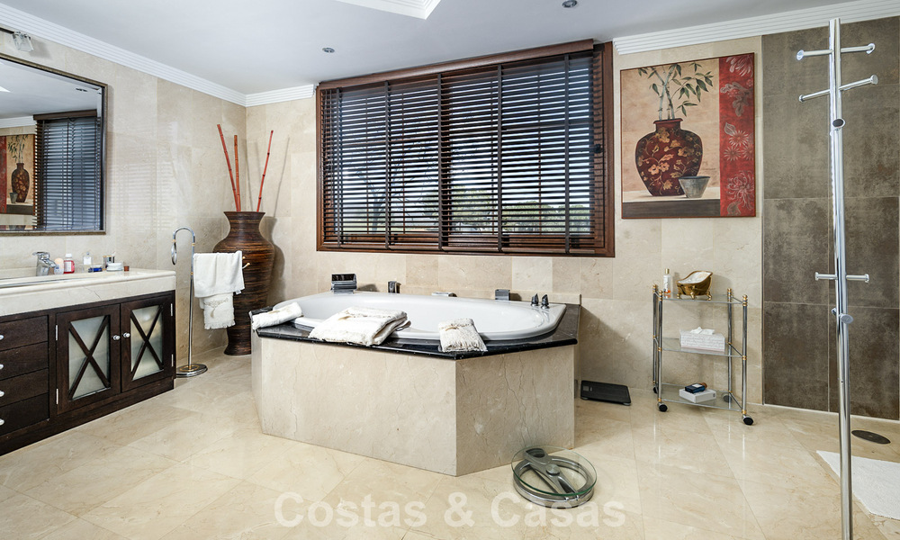 Villa méditerranéenne en première ligne de golf avec vue panoramique à vendre à La Cala Golf Resort, Mijas Costa 796485