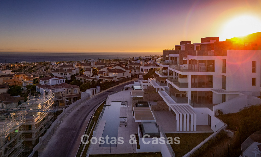 Prêt à emménager! Appartements modernes et luxueux avec vue panoramique sur la mer à vendre à Mijas, Costa del Sol 797092