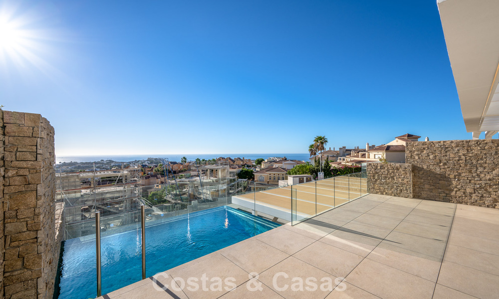 Prêt à emménager! Appartements modernes et luxueux avec vue panoramique sur la mer à vendre à Mijas, Costa del Sol 797105