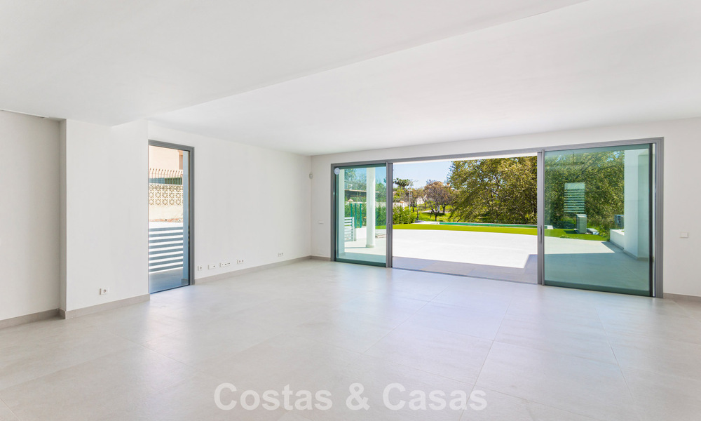 Luxueuse villa jumelée à vendre à proximité des commodités à Guadalmina Golf et San Pedro centre, Marbella 797176