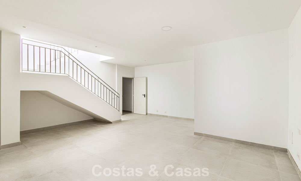 Luxueuse villa jumelée à vendre à proximité des commodités à Guadalmina Golf et San Pedro centre, Marbella 797179