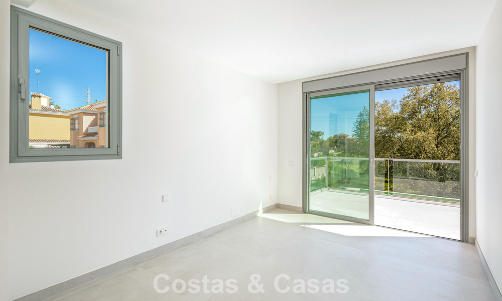 Luxueuse villa jumelée à vendre à proximité des commodités à Guadalmina Golf et San Pedro centre, Marbella 797180