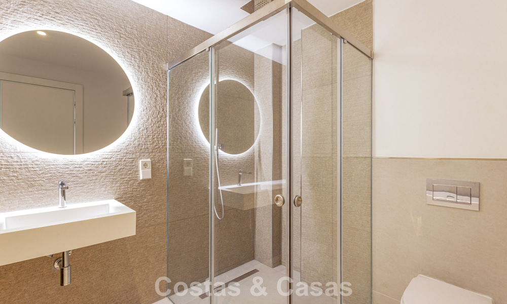 Luxueuse villa jumelée à vendre à proximité des commodités à Guadalmina Golf et San Pedro centre, Marbella 797181